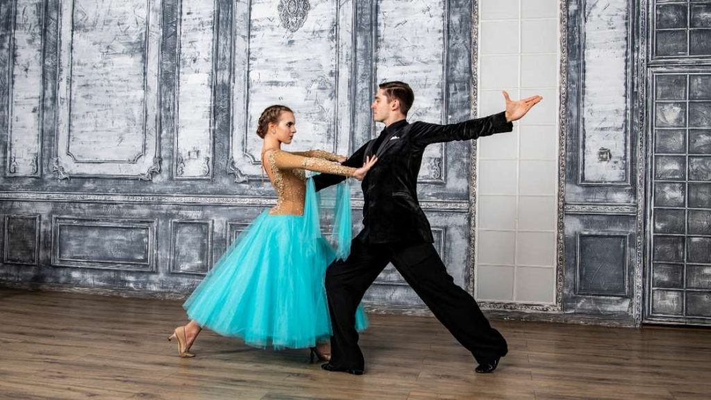 What Are the Three Predominant Sorts of Ballroom Dancing?